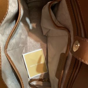 Michael Kors Sutton Medium Brown Leather